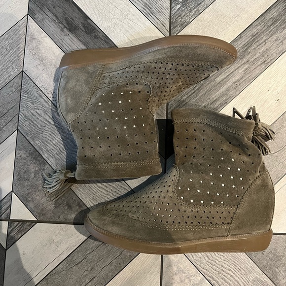 Isabel Marant Suede Fringe Trim Accent High Top Wedge Sneakers olive - Picture 2 of 8